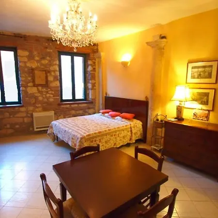 Castelvecchio *